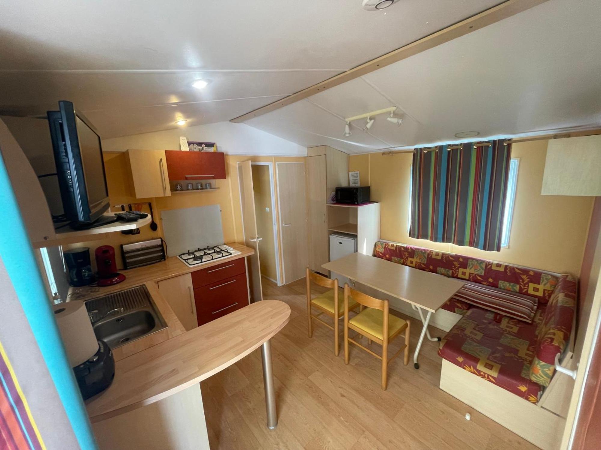 Mobil Home, S4, Turner *